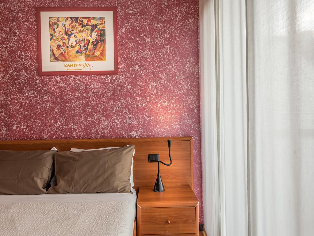 Mini Hotel Wine&Dreams Alba  Bagian luar foto